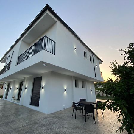 Villa Papa-Берат Екстериор снимка